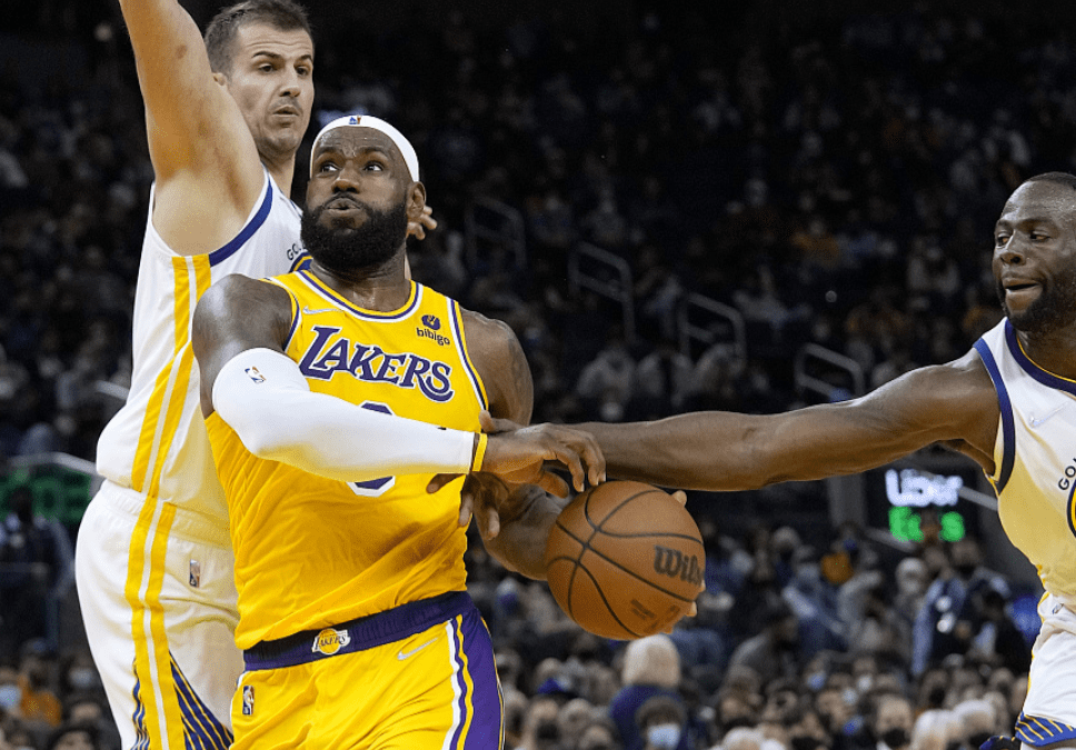 开元体育官方网站-亚特兰大今夜绝杀压哨迈阿密热火围绕国王杯状态回暖，尼斯赛前单刀错失瞬间刷屏的简单介绍